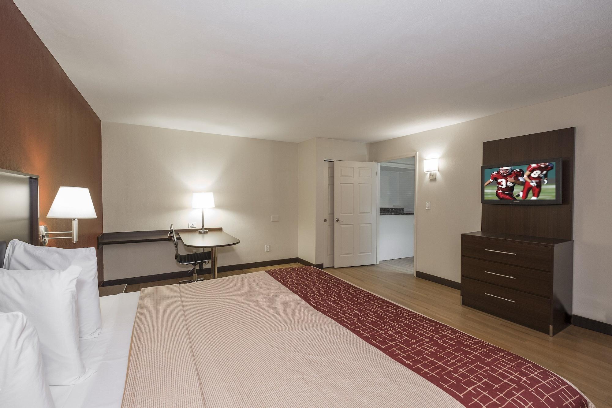Red Roof Inn Plus+ Πουκίπσι Εξωτερικό φωτογραφία