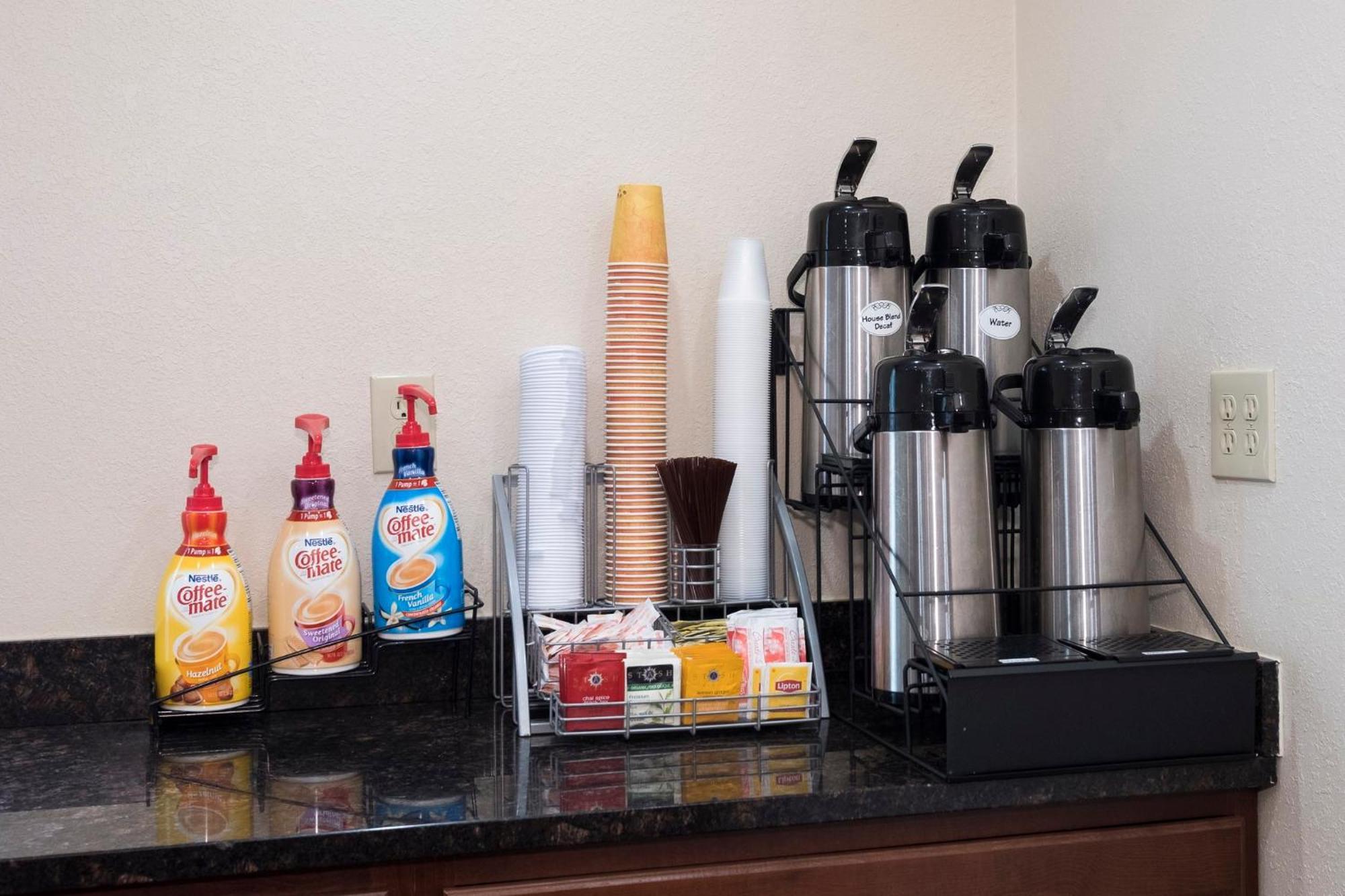 Red Roof Inn Plus+ Πουκίπσι Εξωτερικό φωτογραφία
